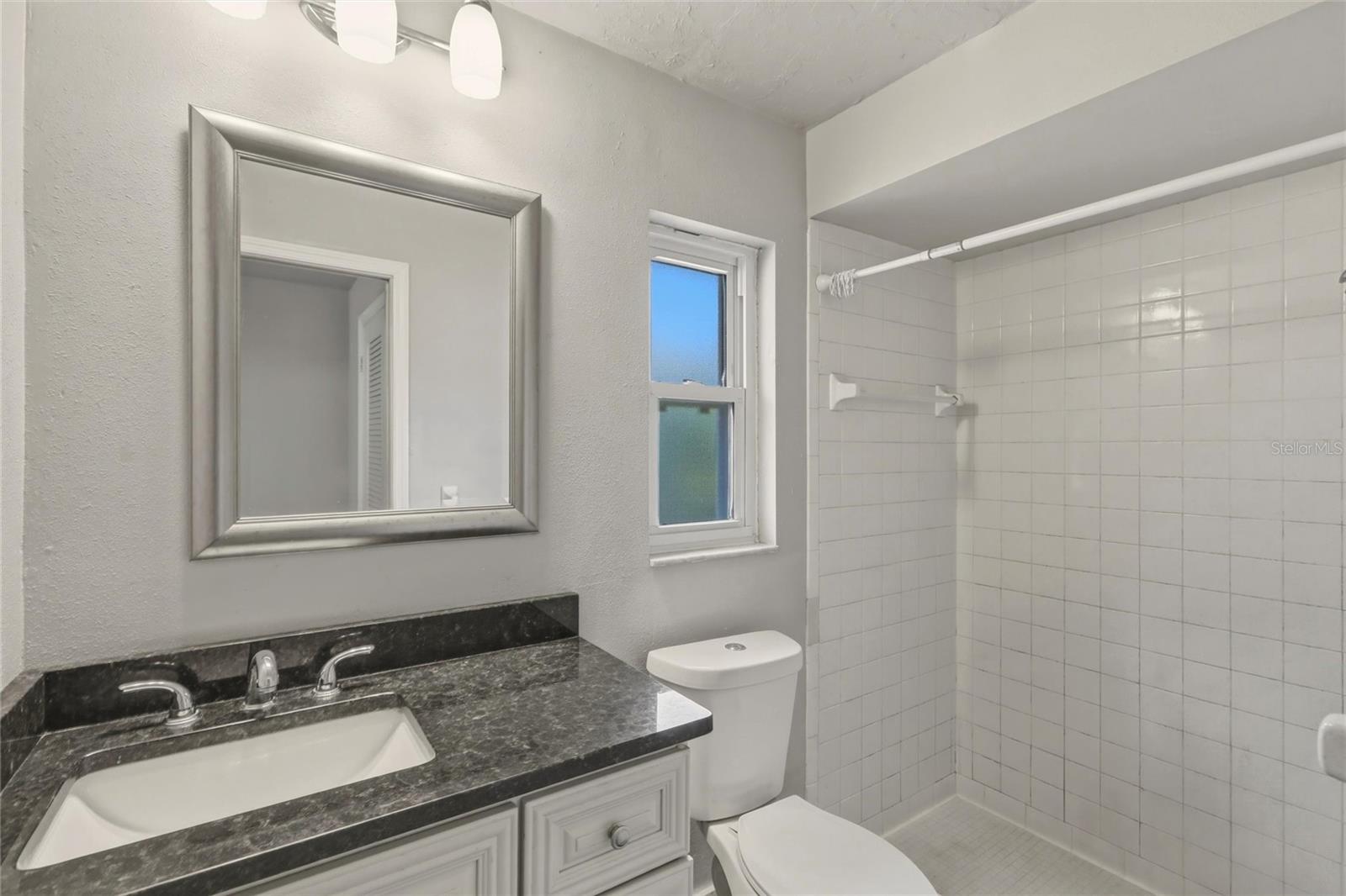 Image 17 of 39 For 1125 Danny Dr