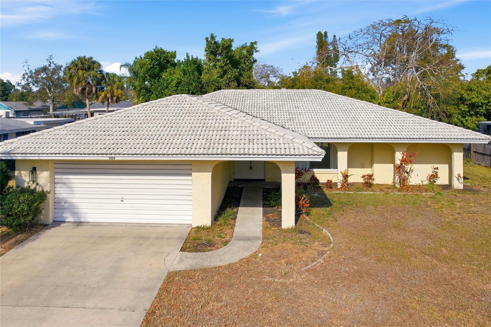 Image 2 of 39 For 1125 Danny Dr