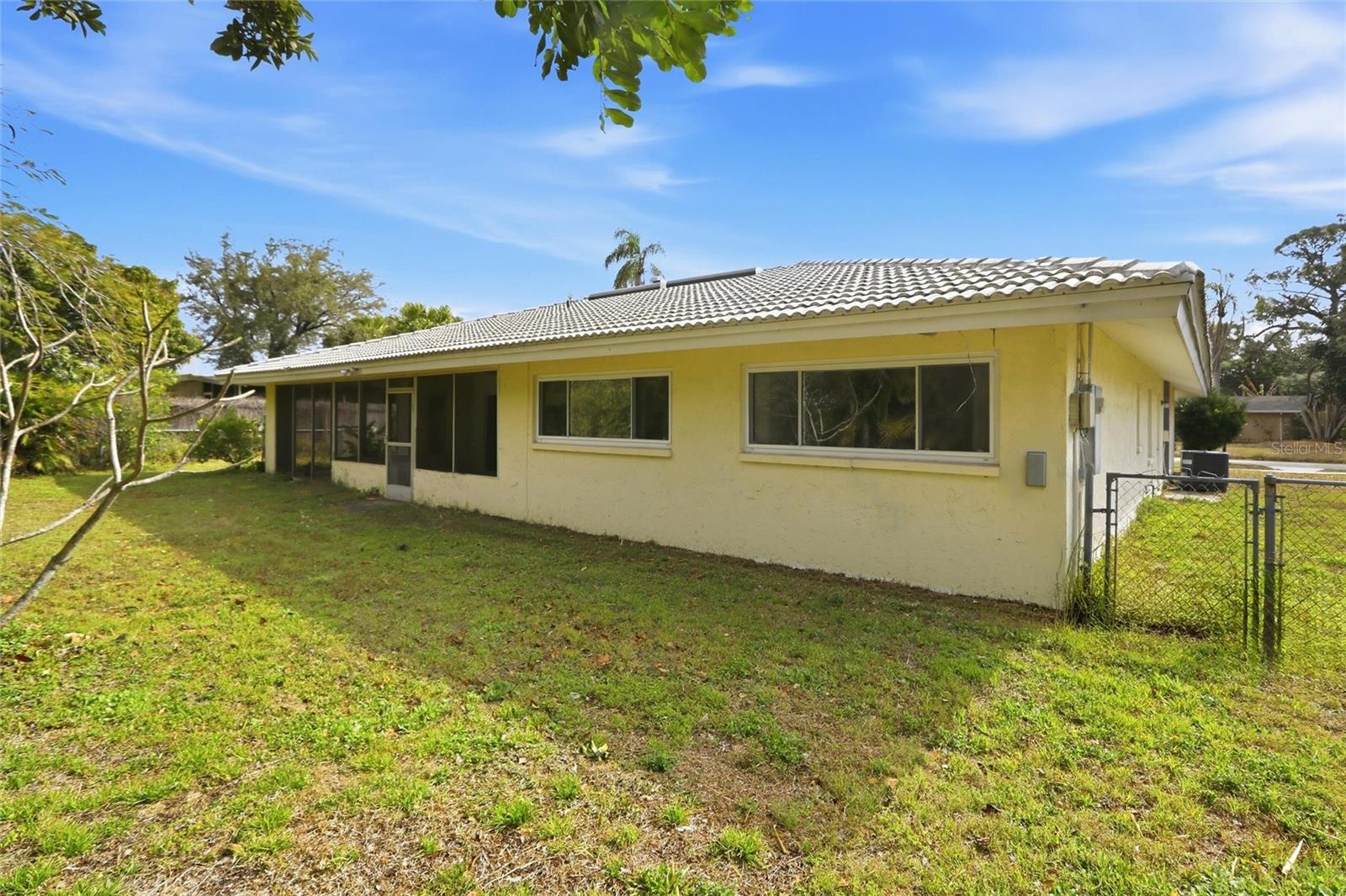 Image 33 of 39 For 1125 Danny Dr