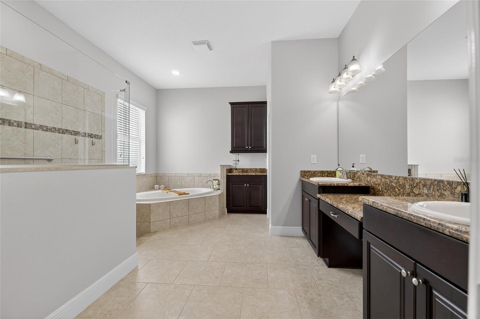 Image 32 of 100 For 5328 Loon Nest Court