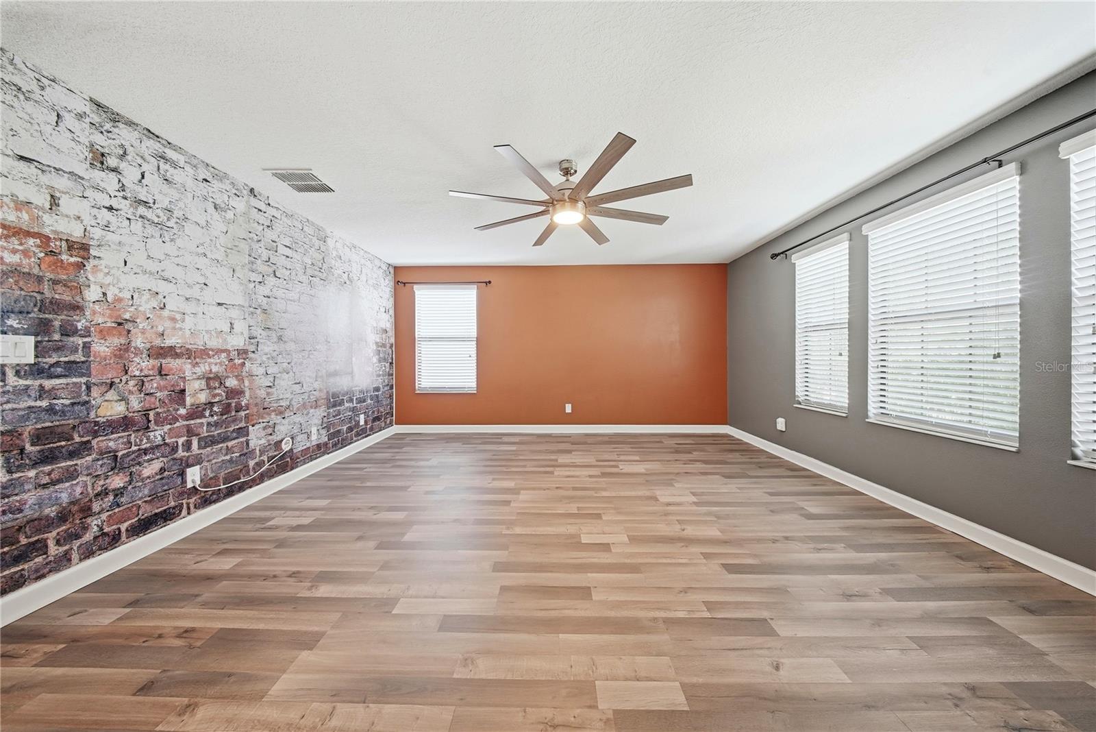 Image 20 of 53 For 13917 Roseate Tern Lane