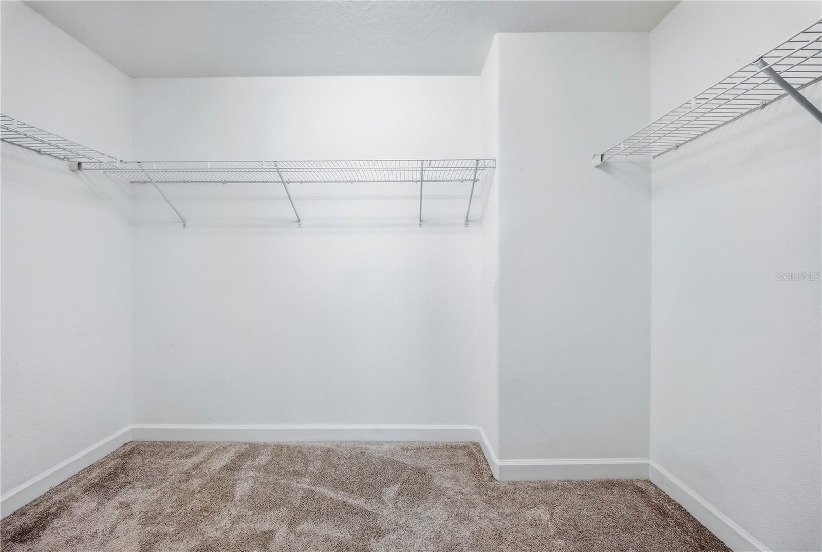 Image 35 of 53 For 13917 Roseate Tern Lane