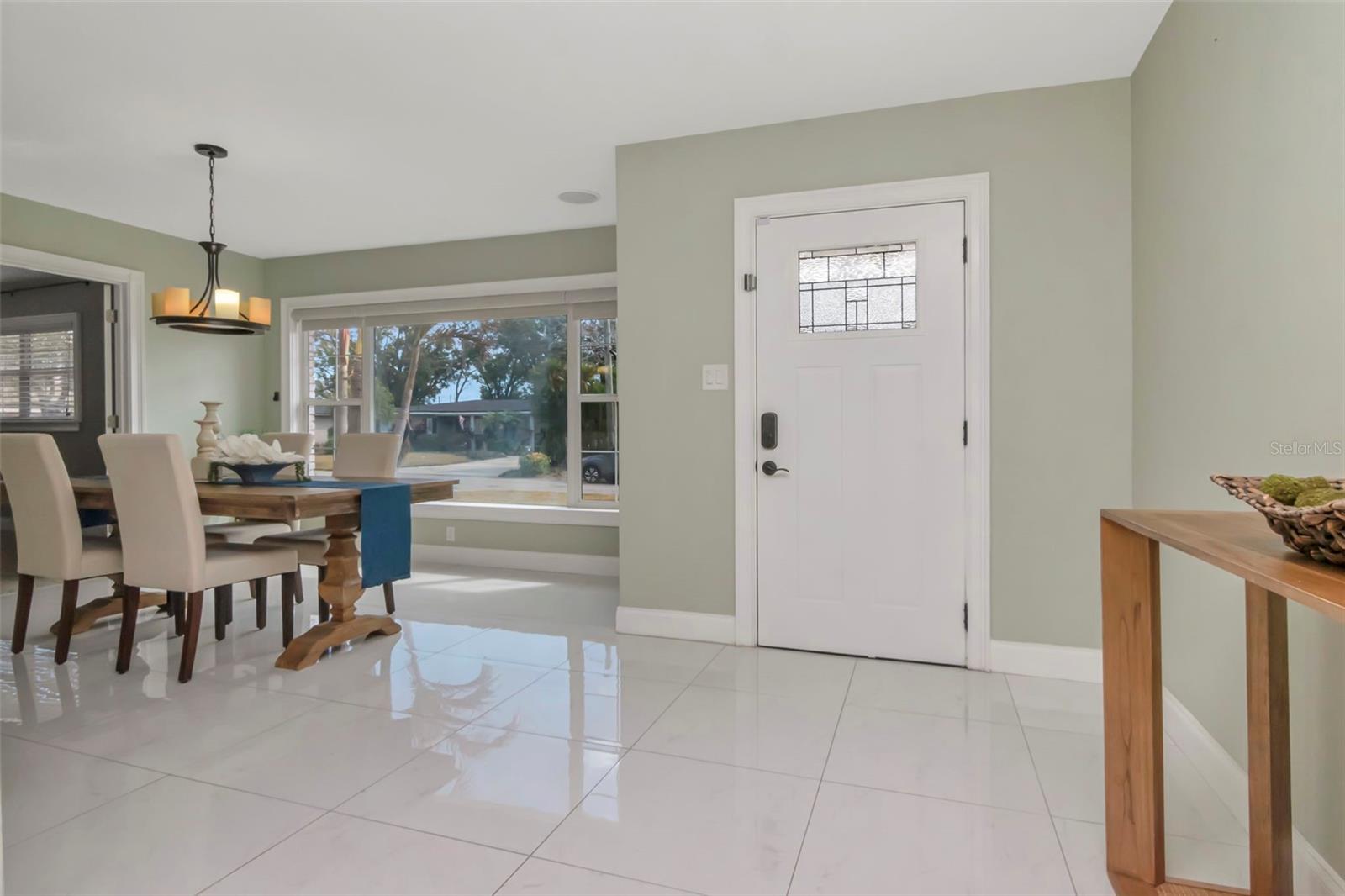 Image 15 of 52 For 1717 Saint Isabel Street