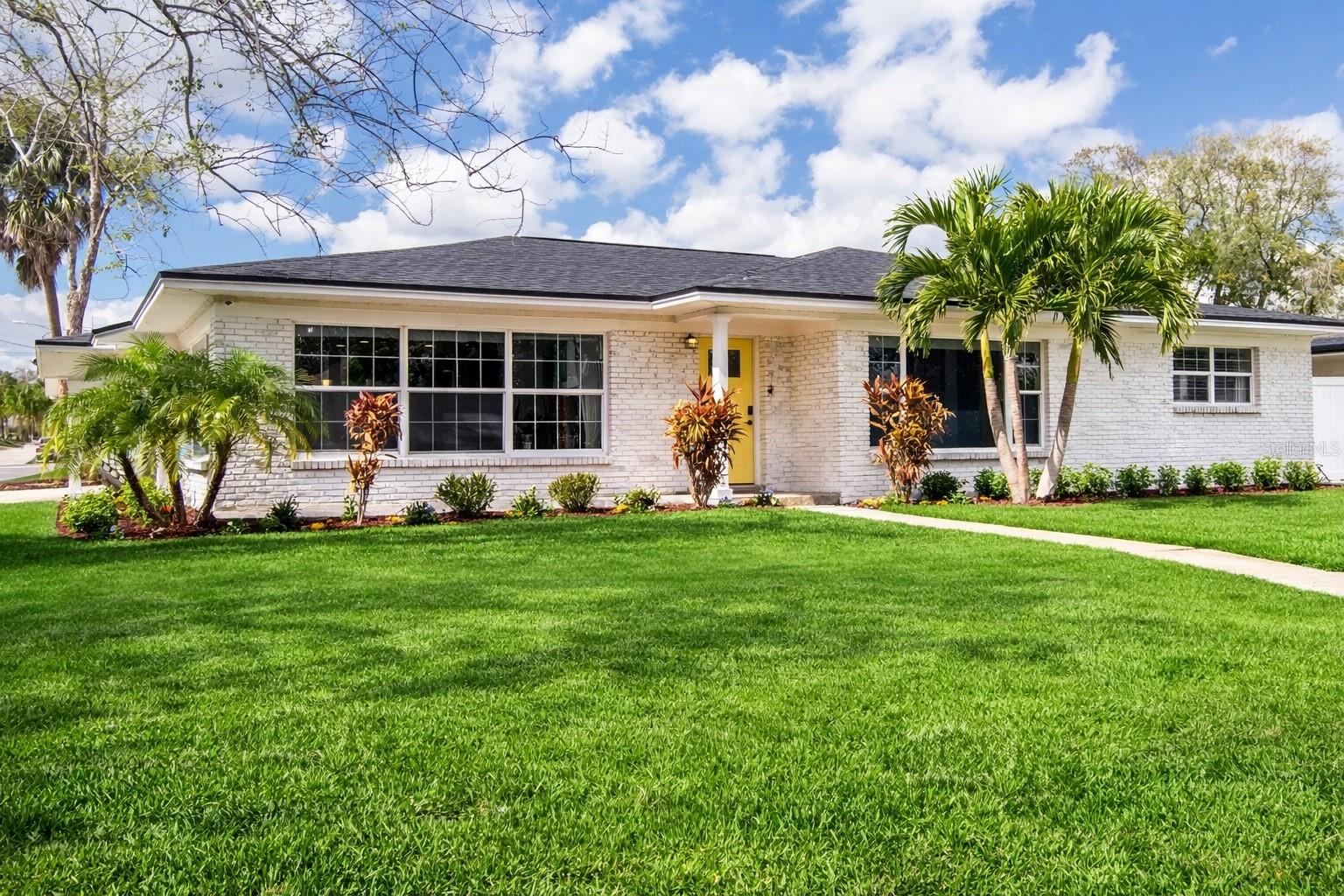 Image 2 of 52 For 1717 Saint Isabel Street