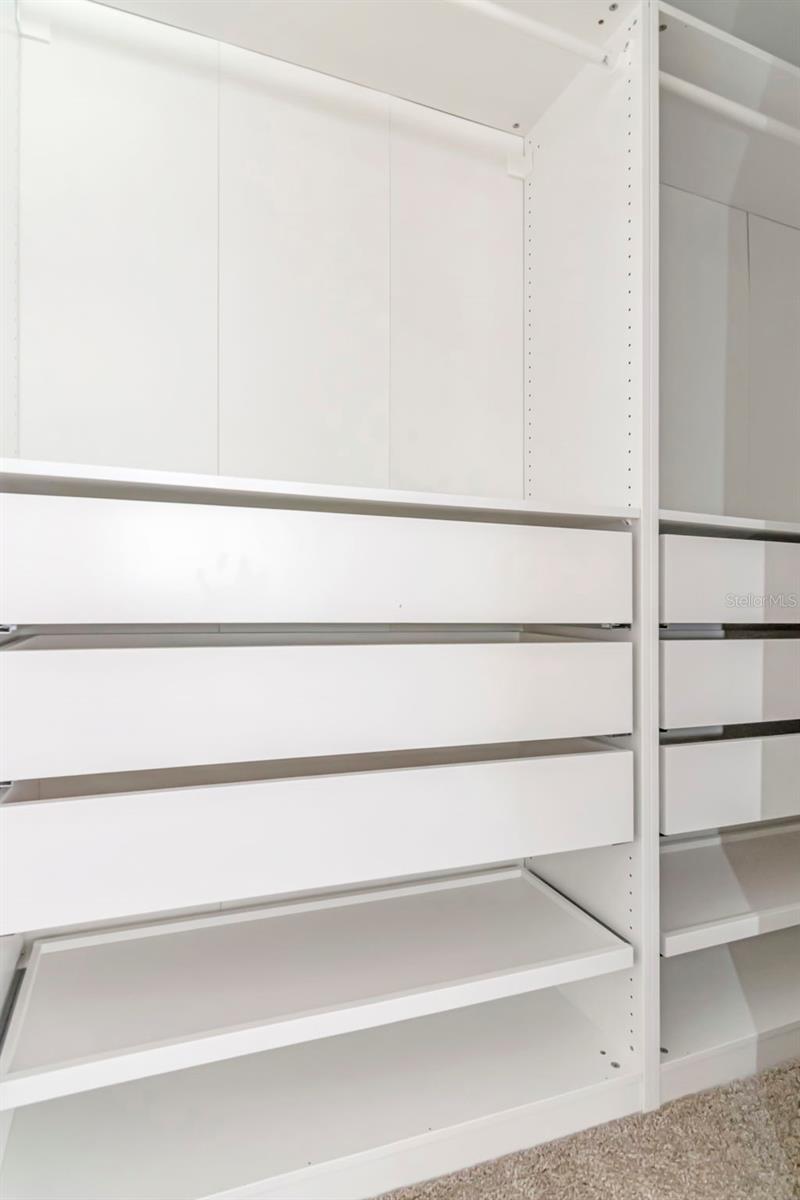 Image 31 of 52 For 1717 Saint Isabel Street