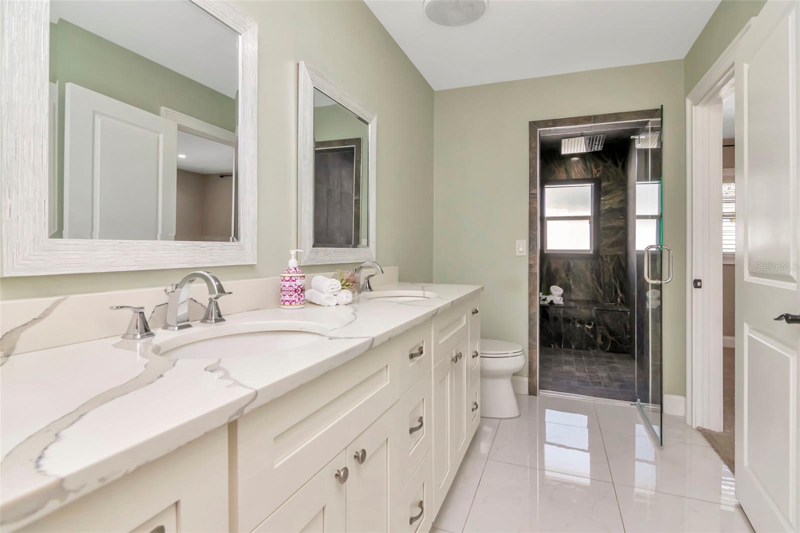 Image 42 of 52 For 1717 Saint Isabel Street