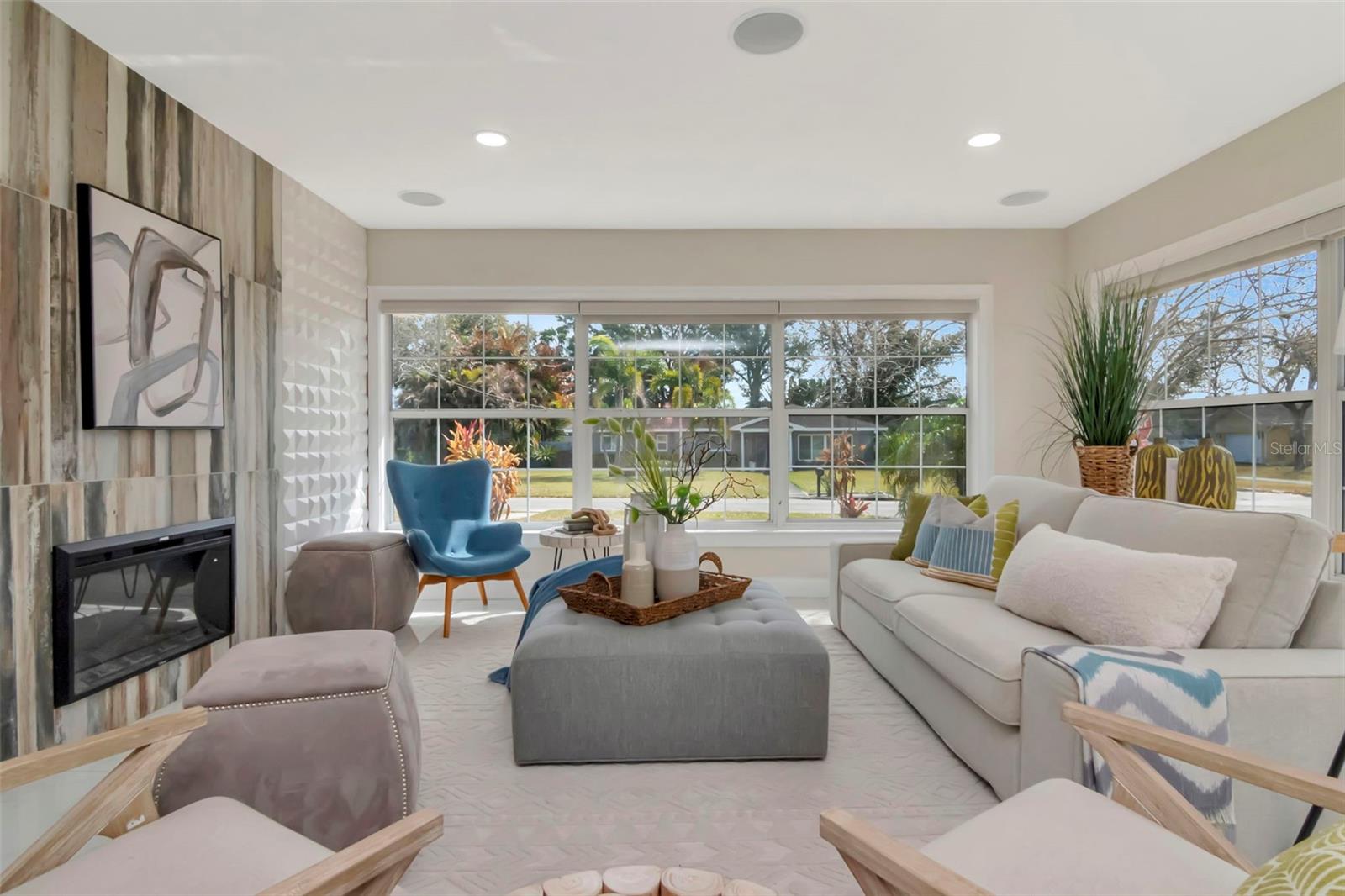 Image 7 of 52 For 1717 Saint Isabel Street