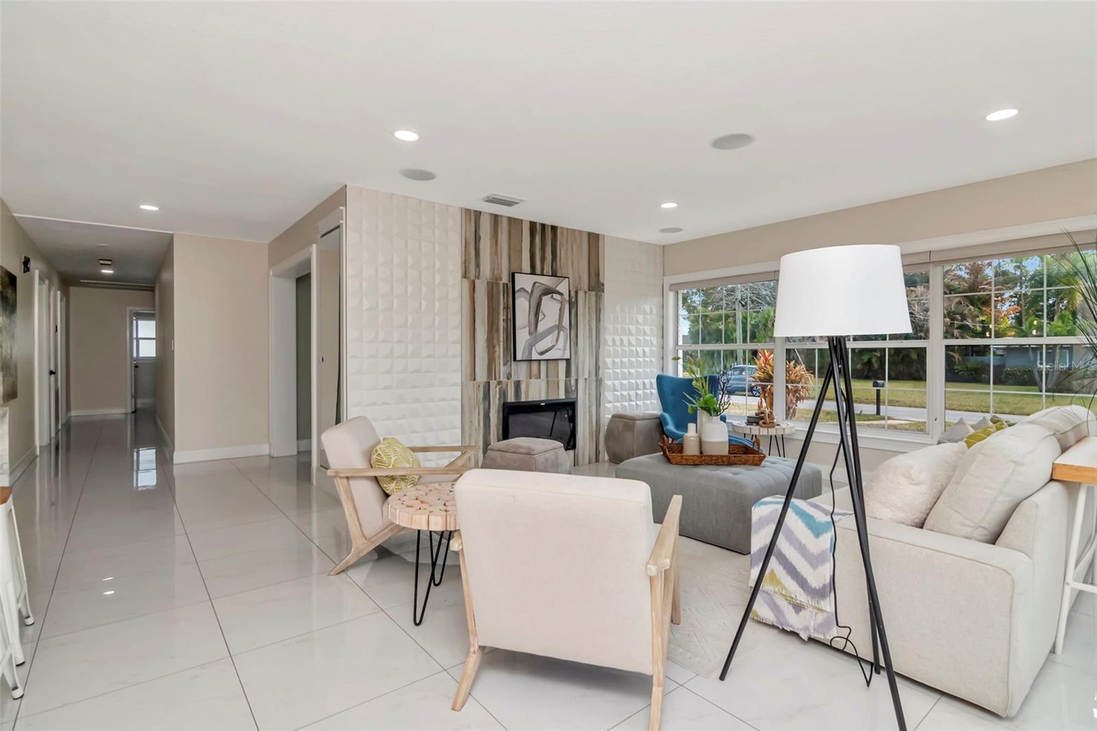 Image 8 of 52 For 1717 Saint Isabel Street