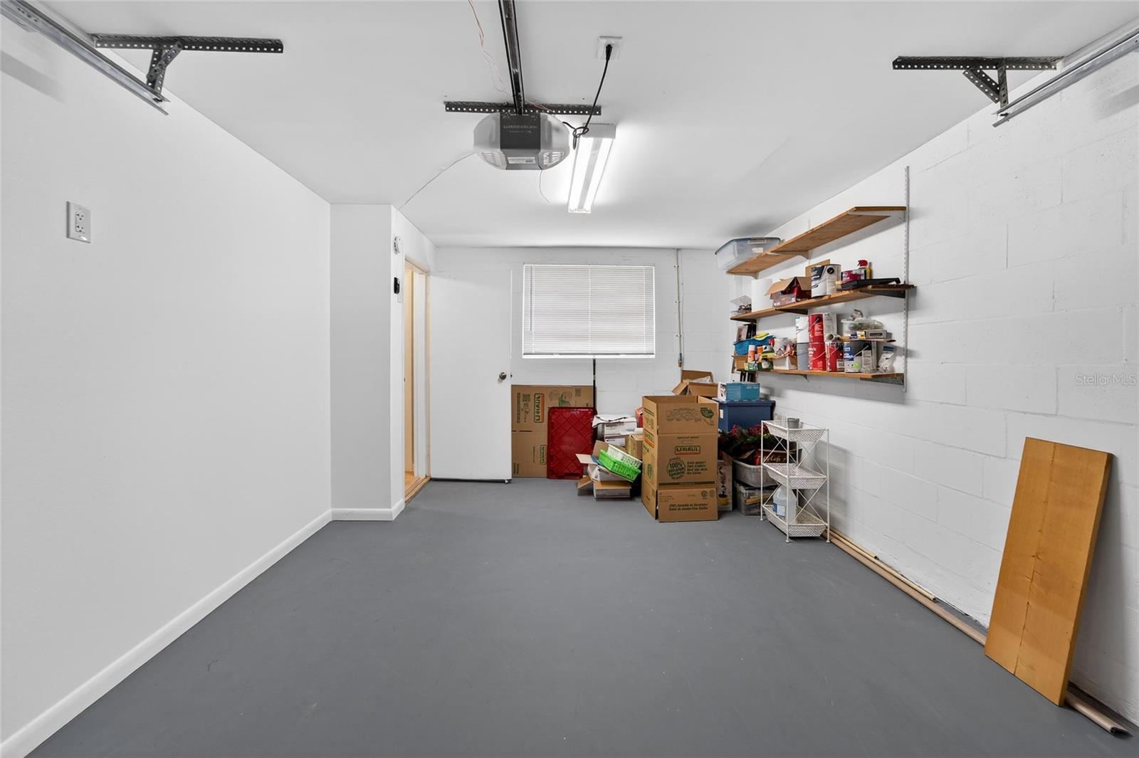 Image 14 of 95 For 17960 Gulf Boulevard 119