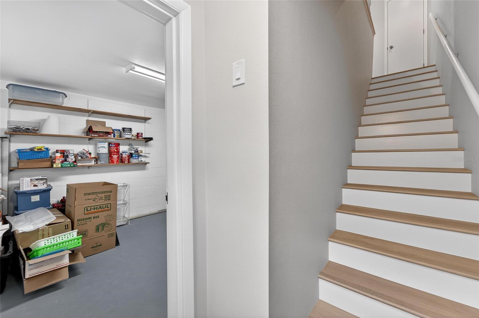 Image 15 of 95 For 17960 Gulf Boulevard 119