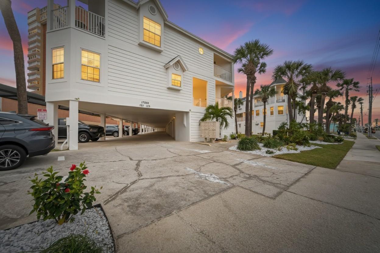 Image 2 of 95 For 17960 Gulf Boulevard 119