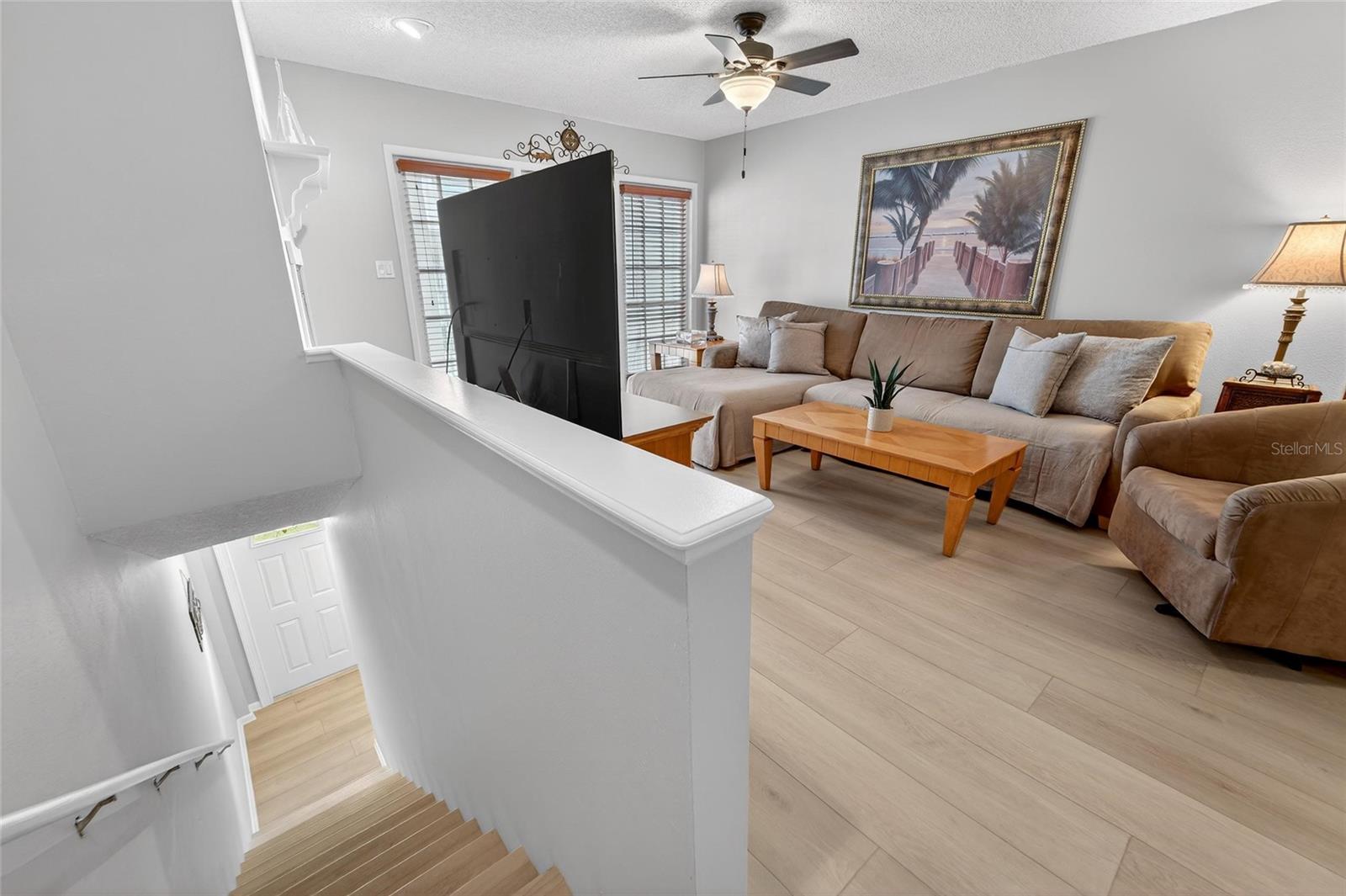 Image 20 of 95 For 17960 Gulf Boulevard 119