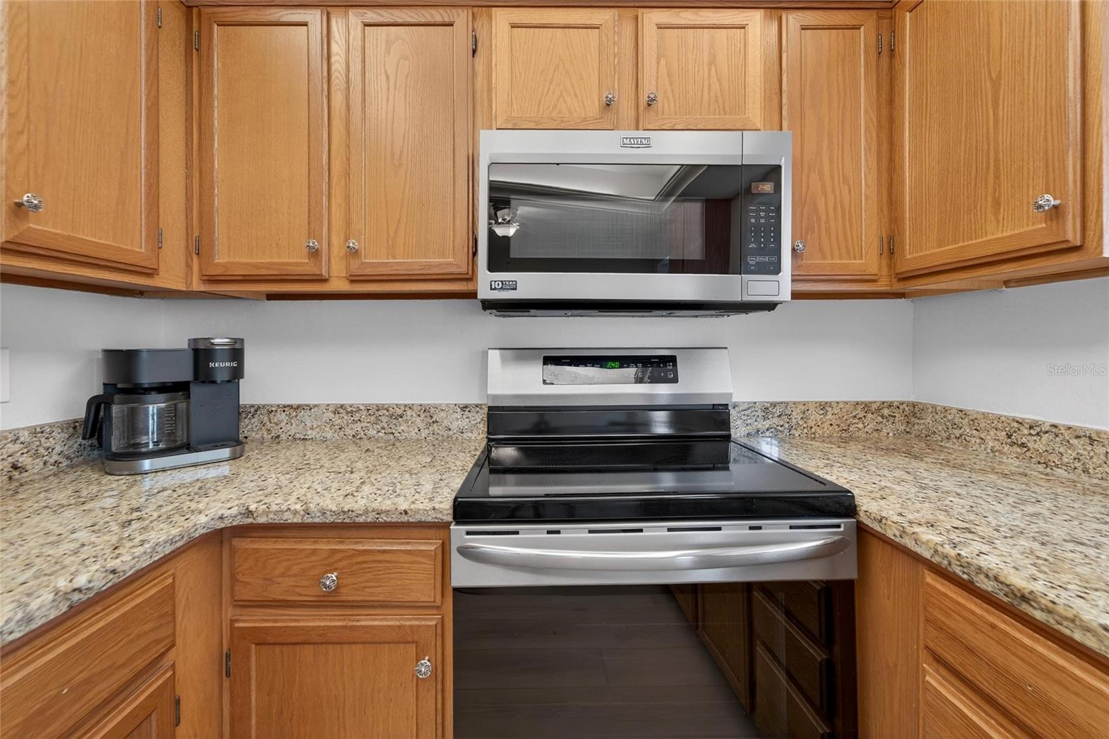 Image 43 of 95 For 17960 Gulf Boulevard 119