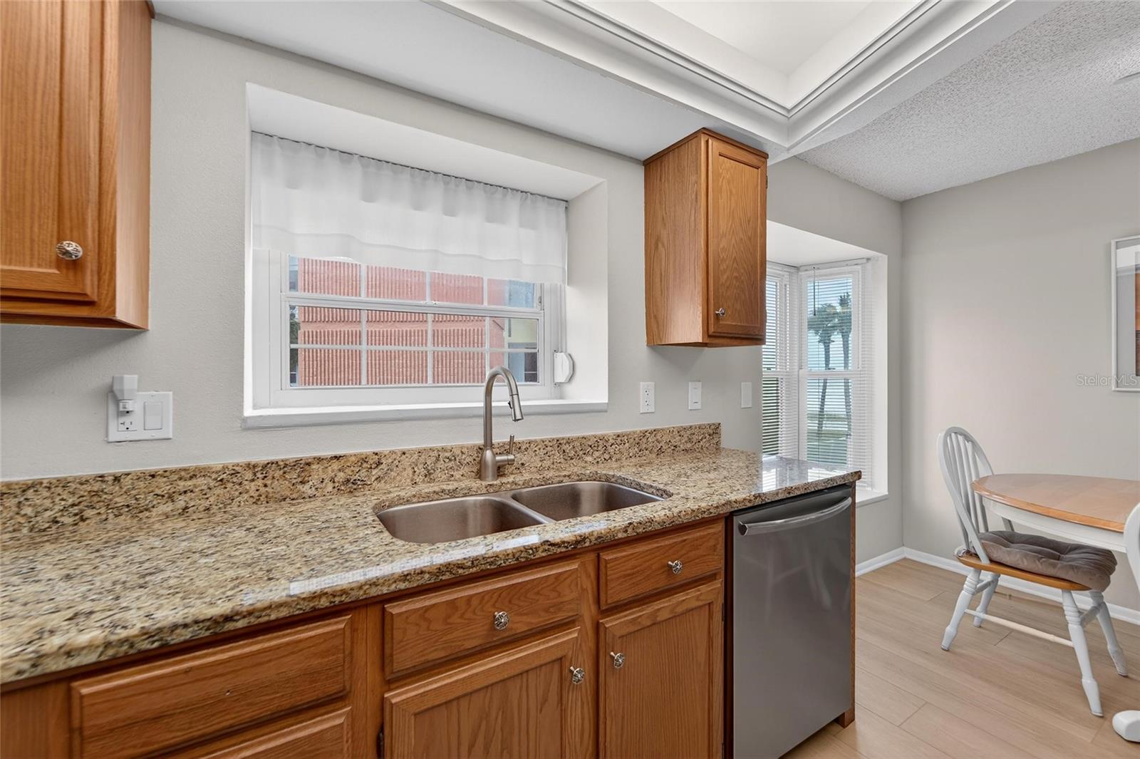 Image 46 of 95 For 17960 Gulf Boulevard 119