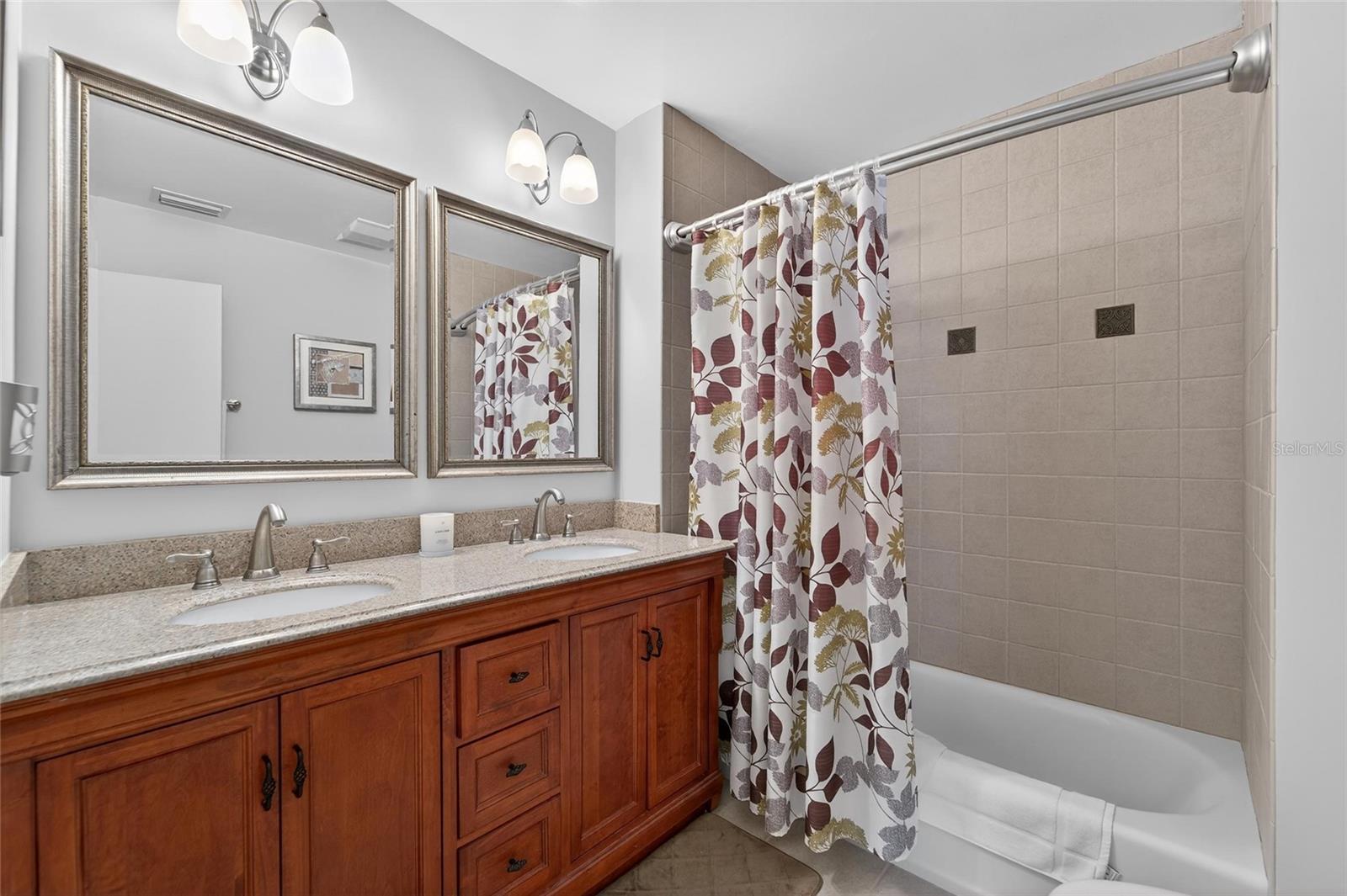 Image 63 of 95 For 17960 Gulf Boulevard 119