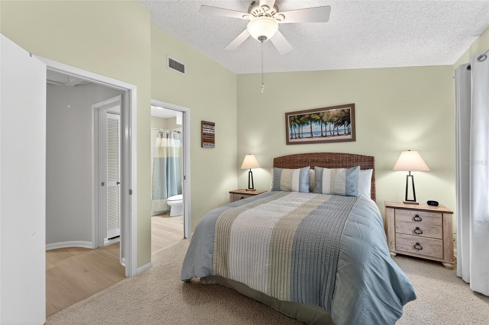 Image 71 of 95 For 17960 Gulf Boulevard 119