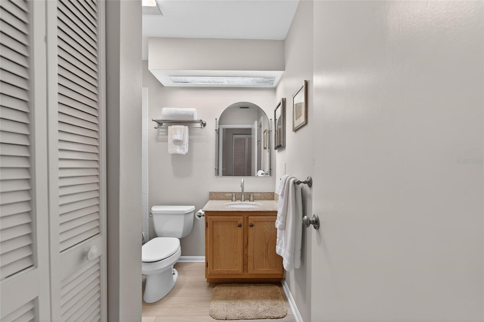 Image 74 of 95 For 17960 Gulf Boulevard 119