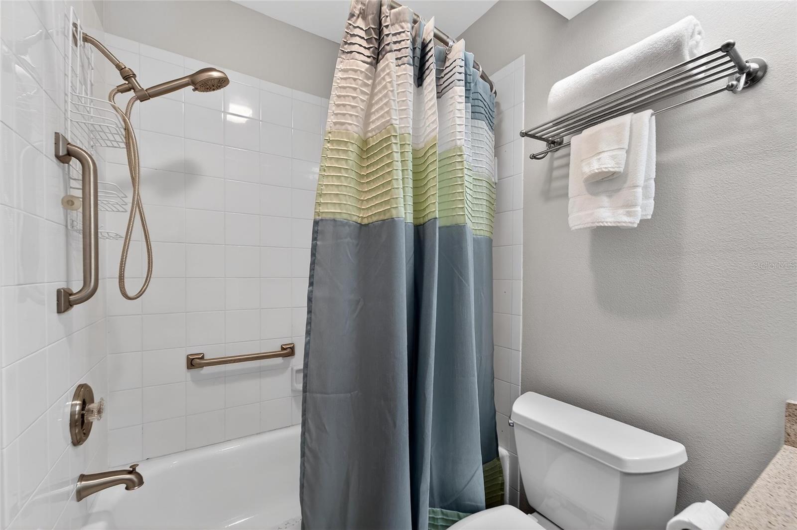 Image 77 of 95 For 17960 Gulf Boulevard 119