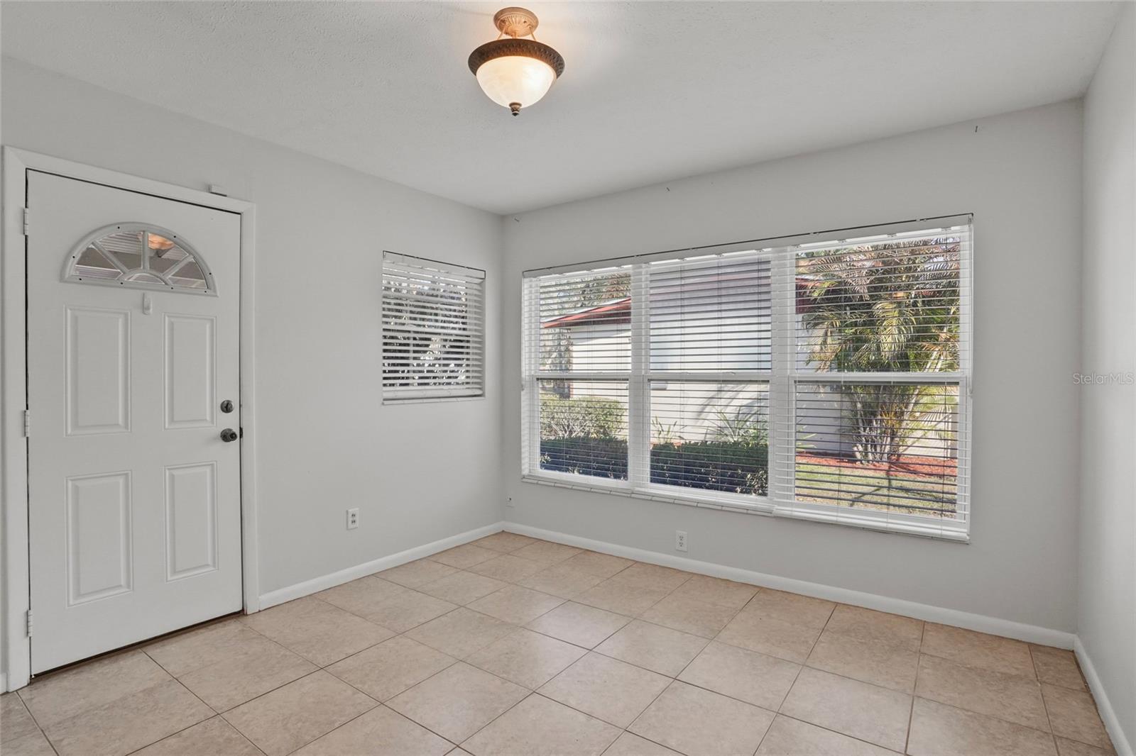 Image 5 of 21 For 1708 Pond Lake Drive