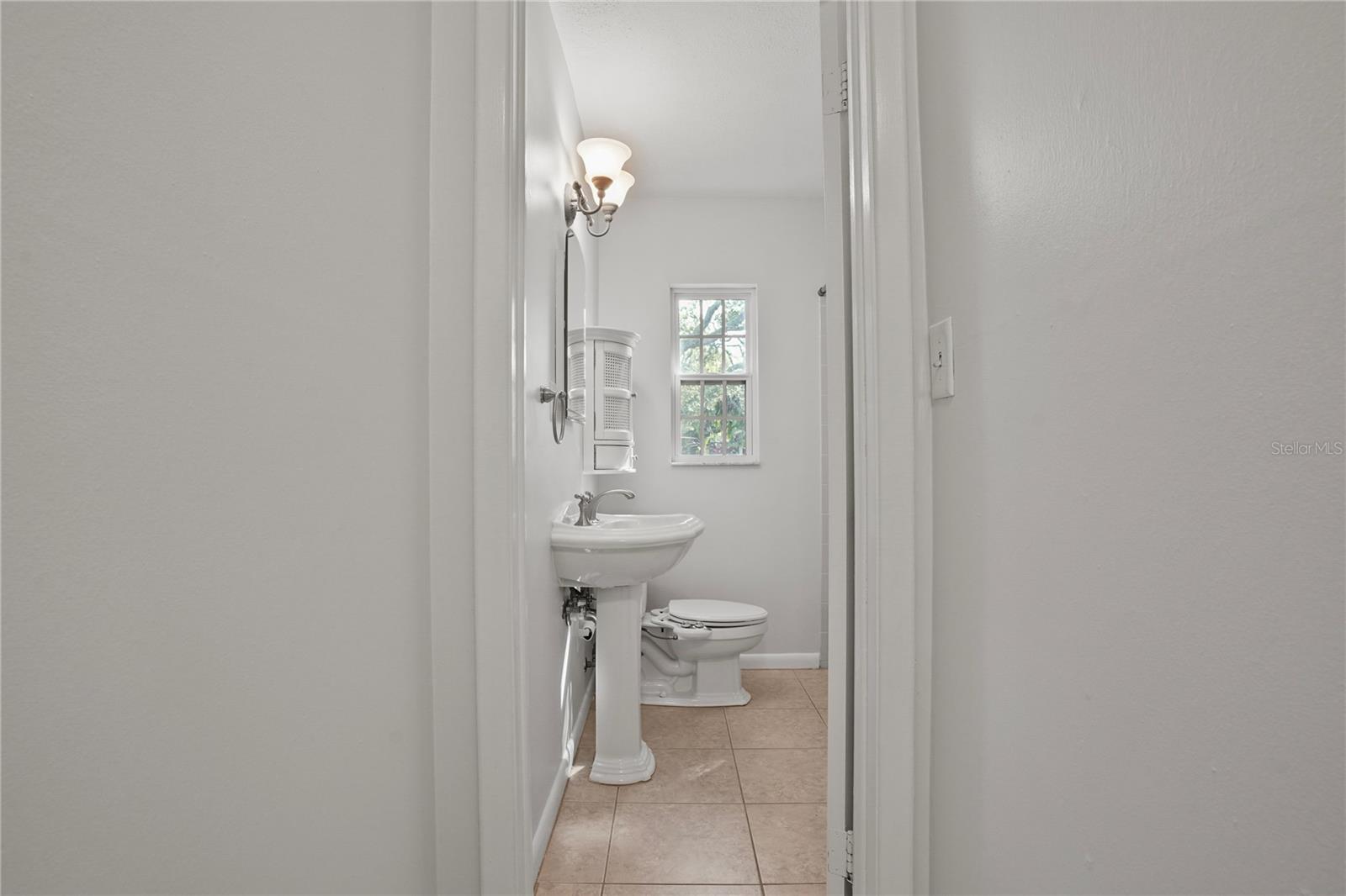 Image 8 of 21 For 1708 Pond Lake Drive