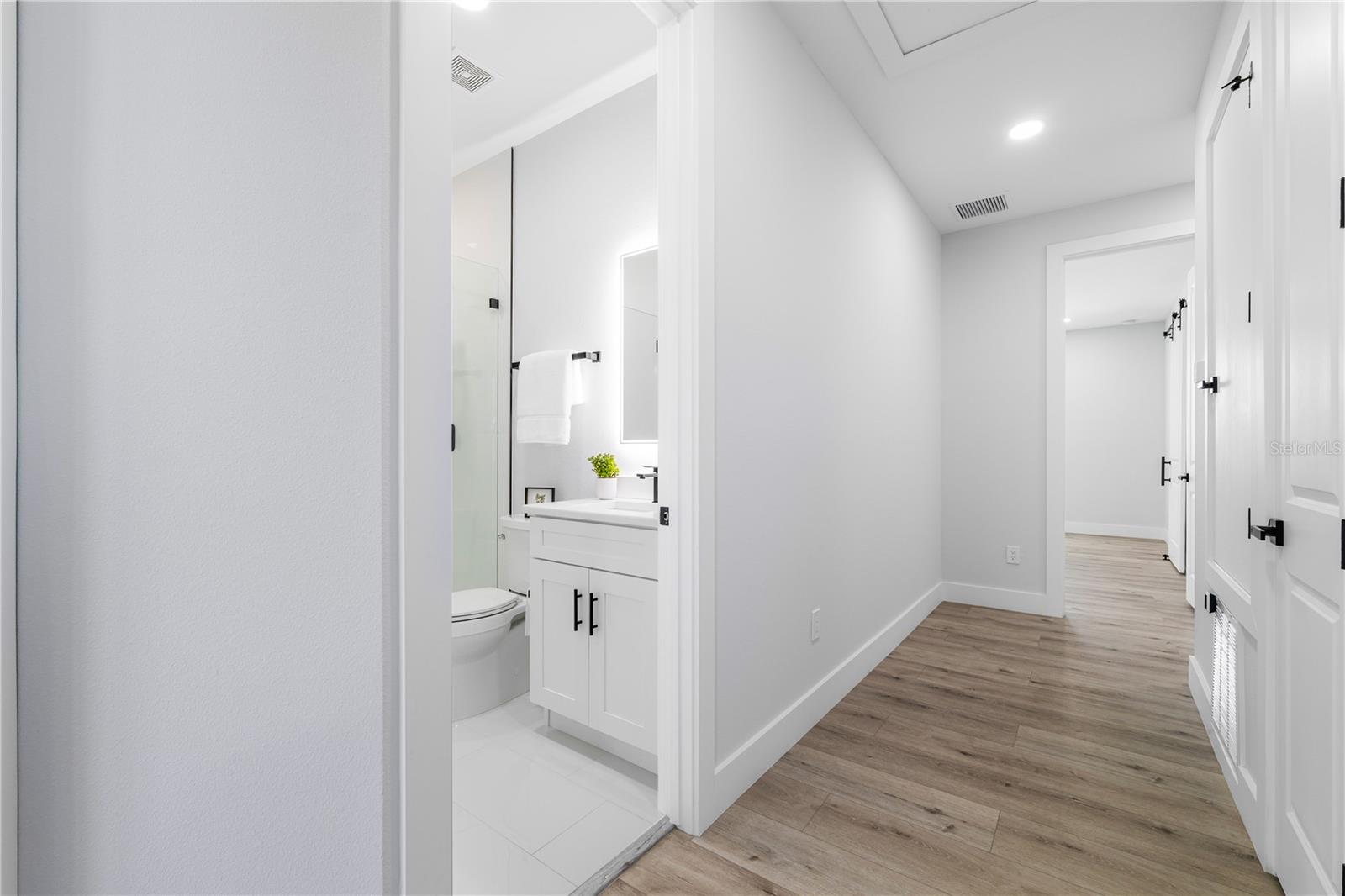 Image 23 of 29 For 2608 Saint Joseph Street 2