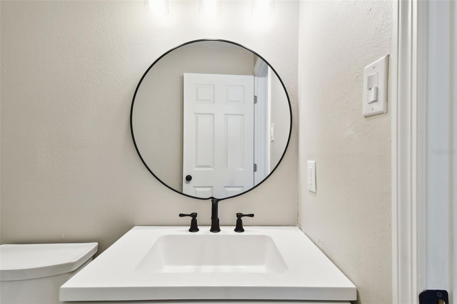 Image 29 of 66 For 2902 Wheeler Street