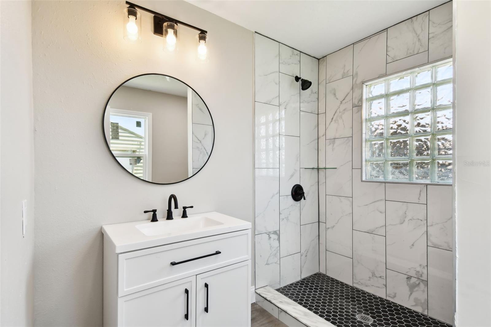 Image 5 of 66 For 2902 Wheeler Street