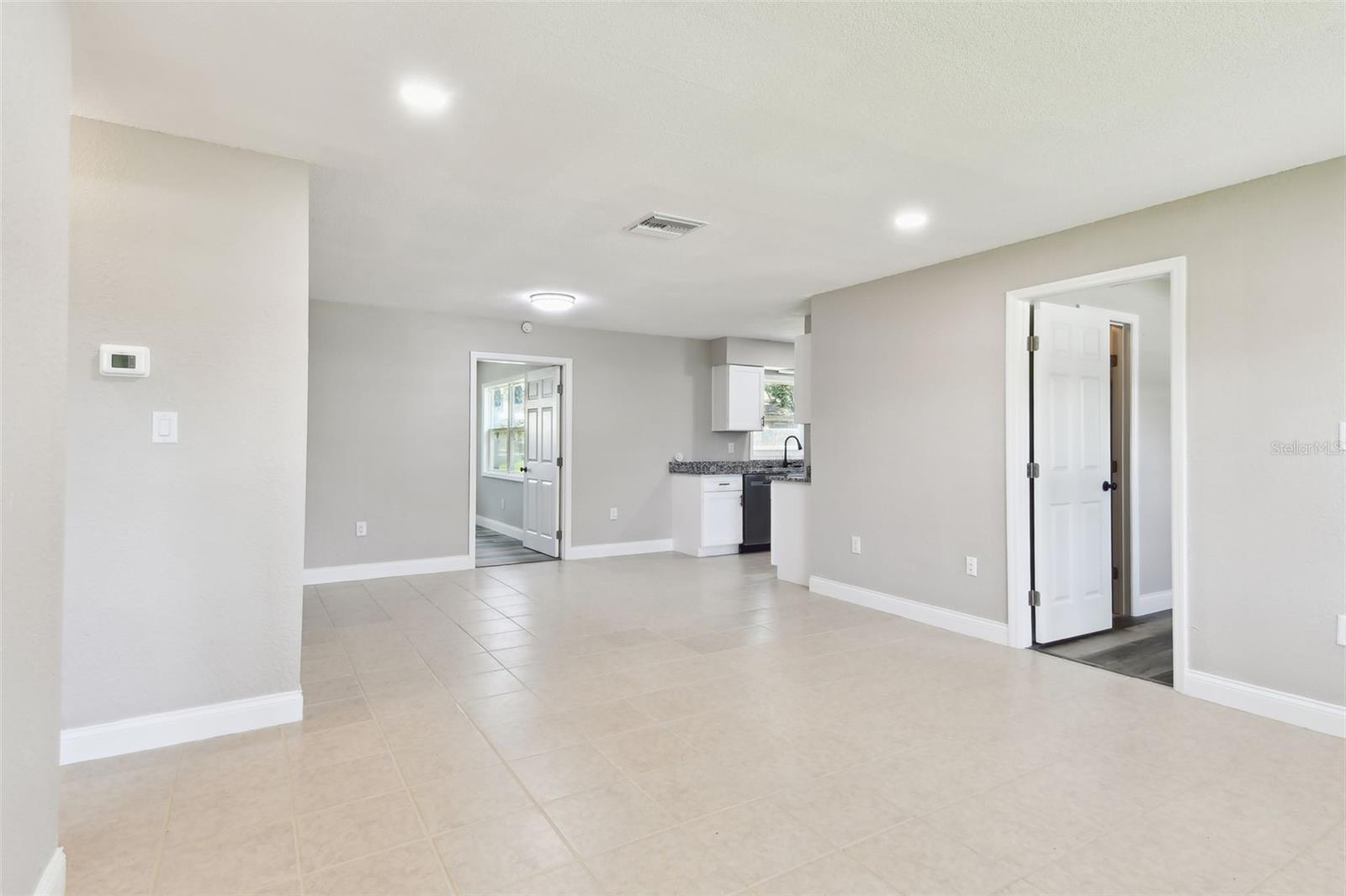 Image 9 of 66 For 2902 Wheeler Street