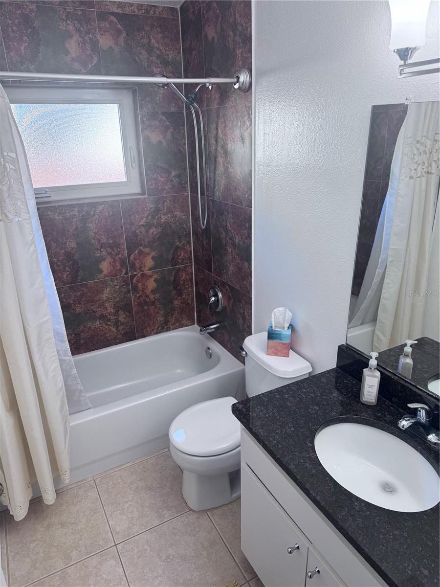 Image 17 of 37 For 10455 Ashley Oaks Drive