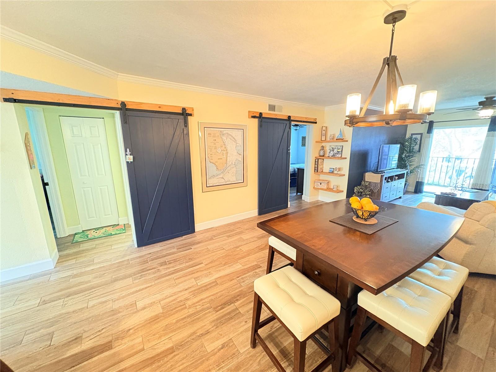 Image 15 of 42 For 820 Virginia Street 212