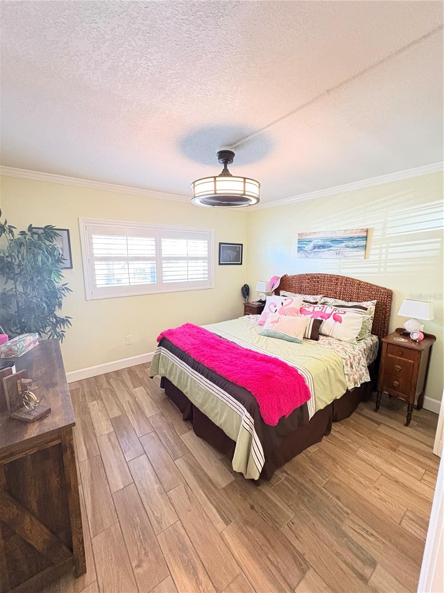 Image 21 of 42 For 820 Virginia Street 212