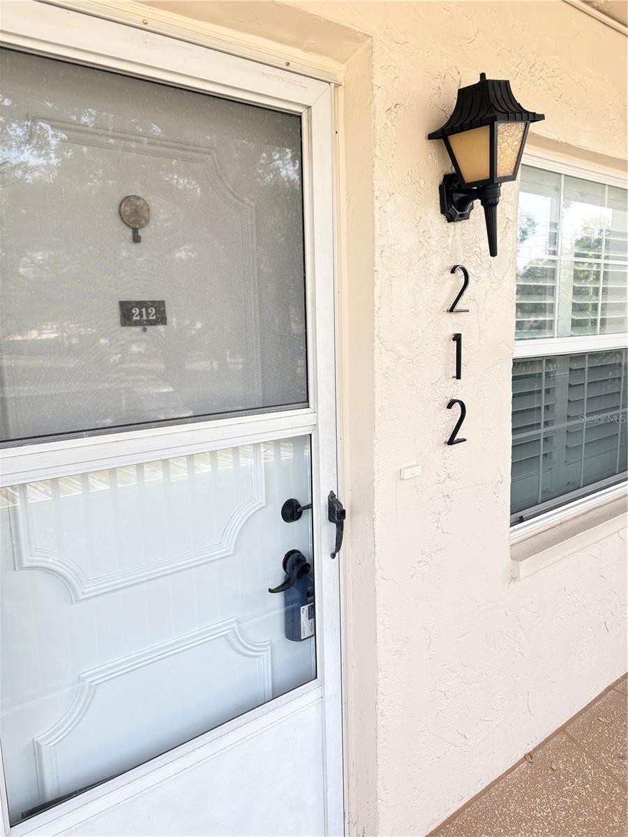 Image 36 of 42 For 820 Virginia Street 212