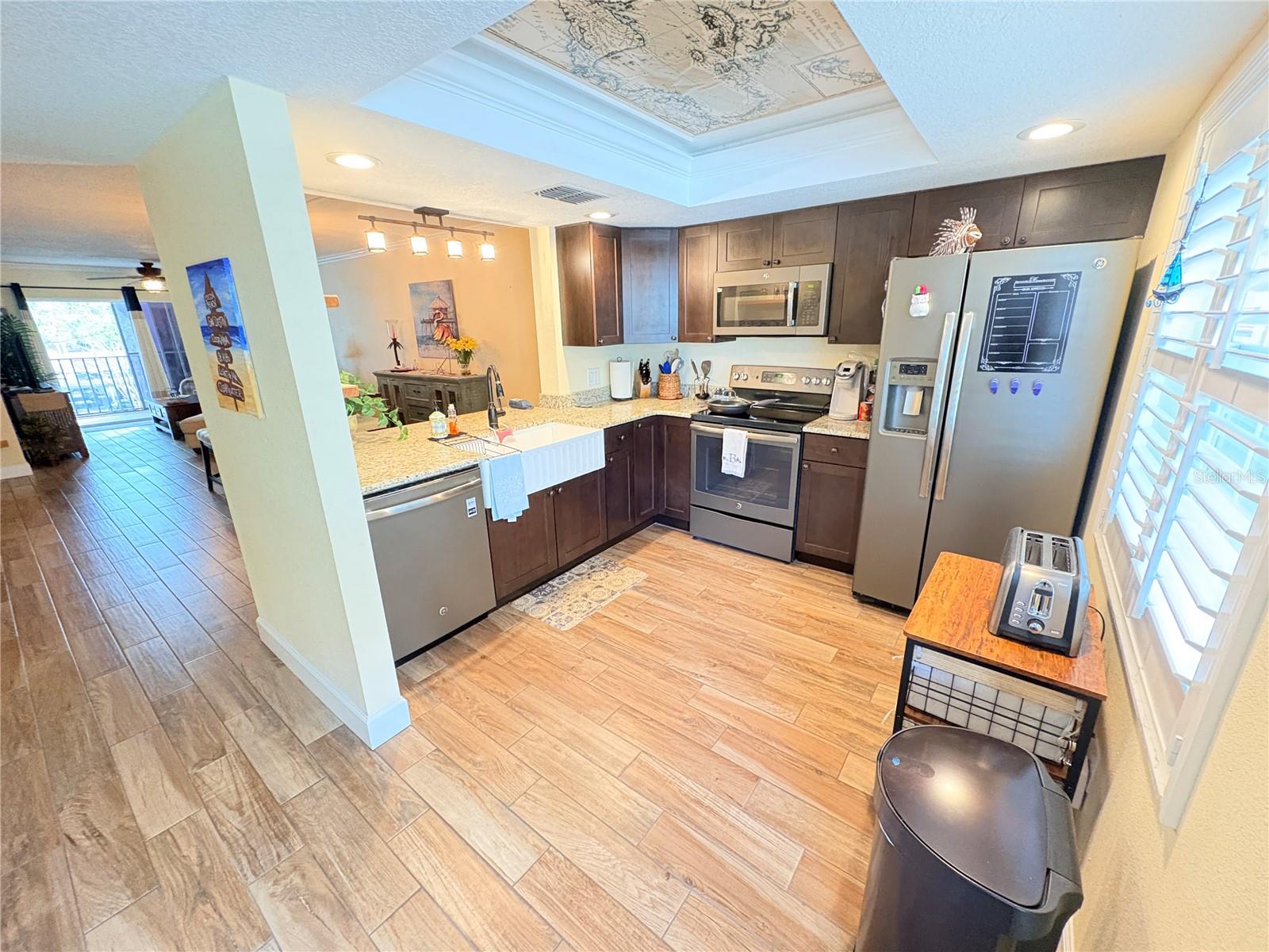 Image 6 of 42 For 820 Virginia Street 212