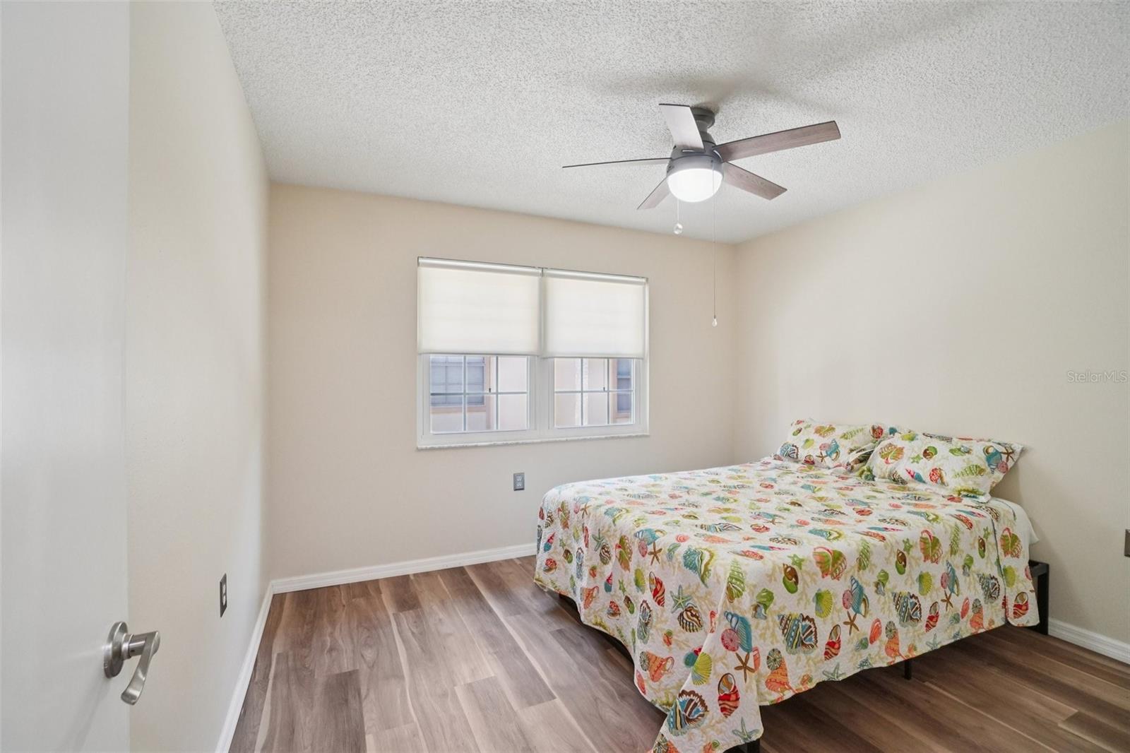 Listing photo id 8 for 11210 Carriage Hill Drive 2