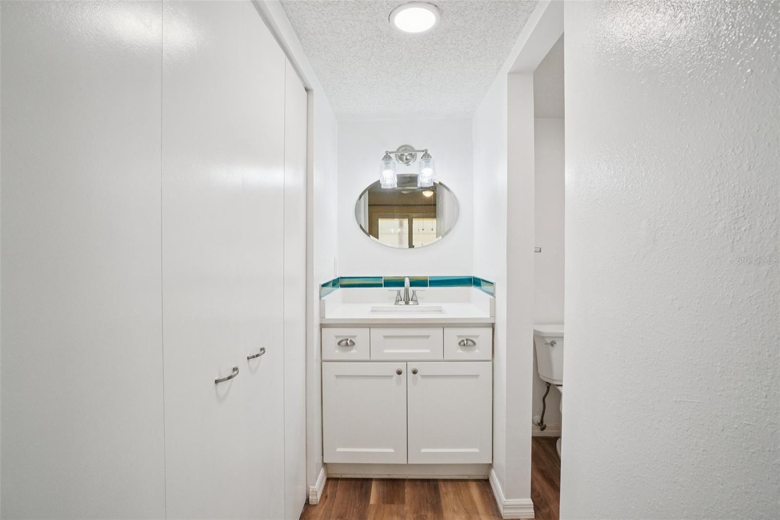 Listing photo id 17 for 11210 Carriage Hill Drive 2