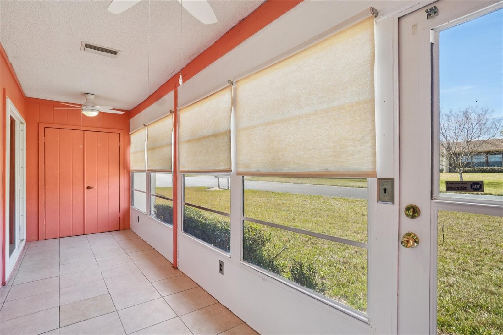 Listing photo id 20 for 11210 Carriage Hill Drive 2