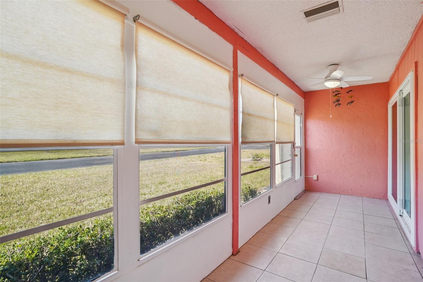 Listing photo id 21 for 11210 Carriage Hill Drive 2