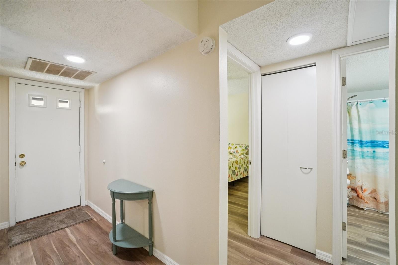 Listing photo id 2 for 11210 Carriage Hill Drive 2