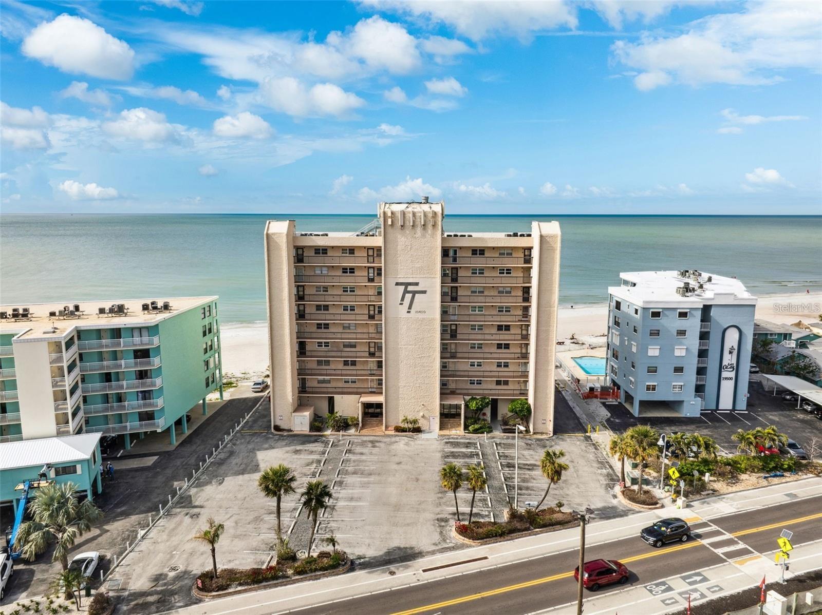 Image 42 of 44 For 19450 Gulf Boulevard 401