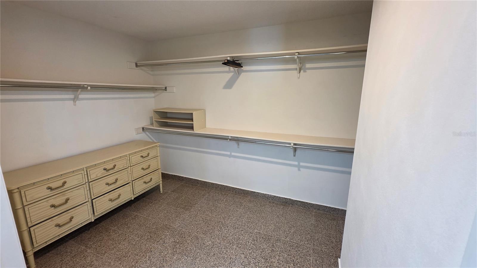 Image 18 of 60 For 2890 Armadillo Drive