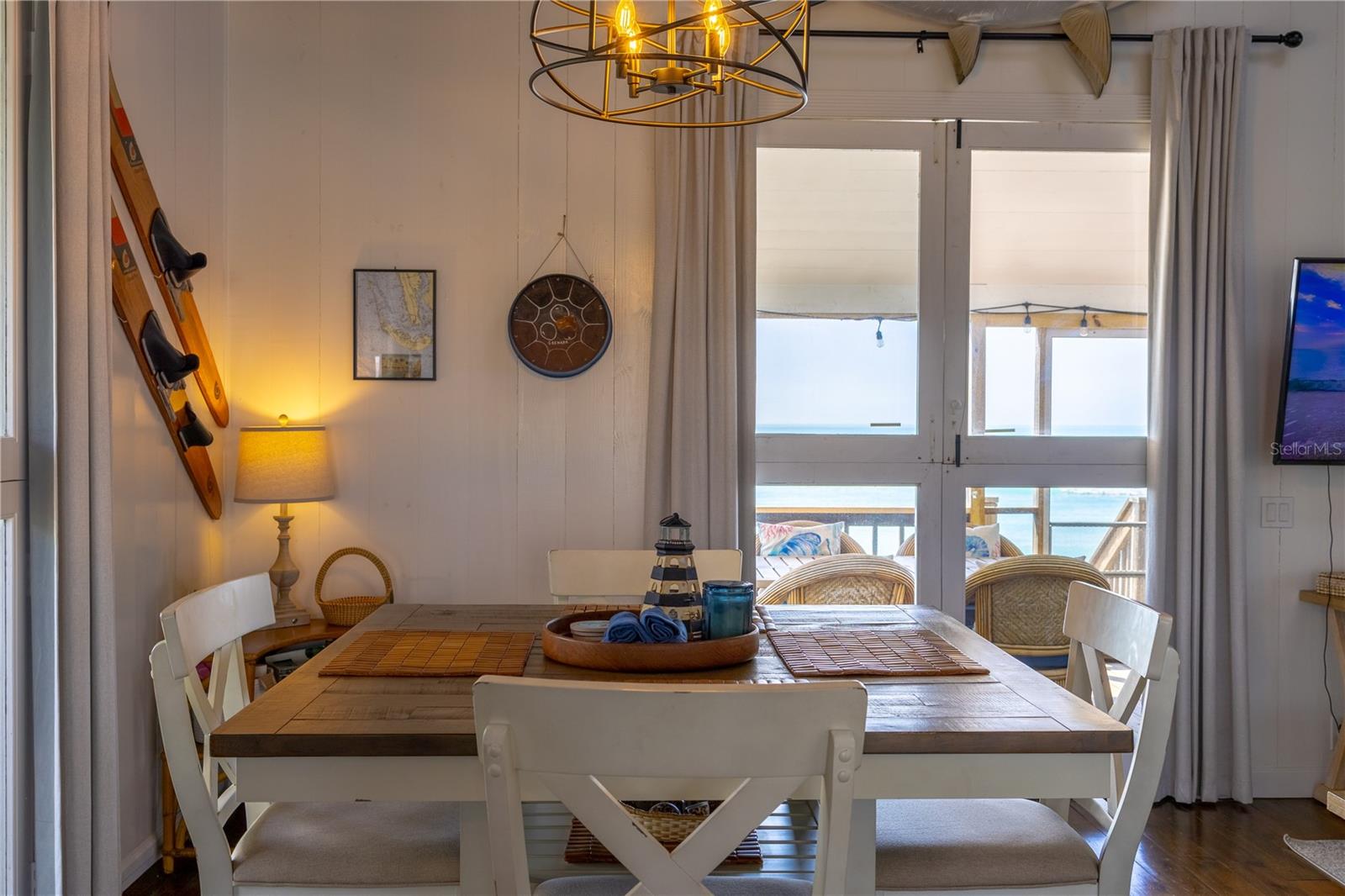 Image 15 of 19 For 8796 Grand Avenue