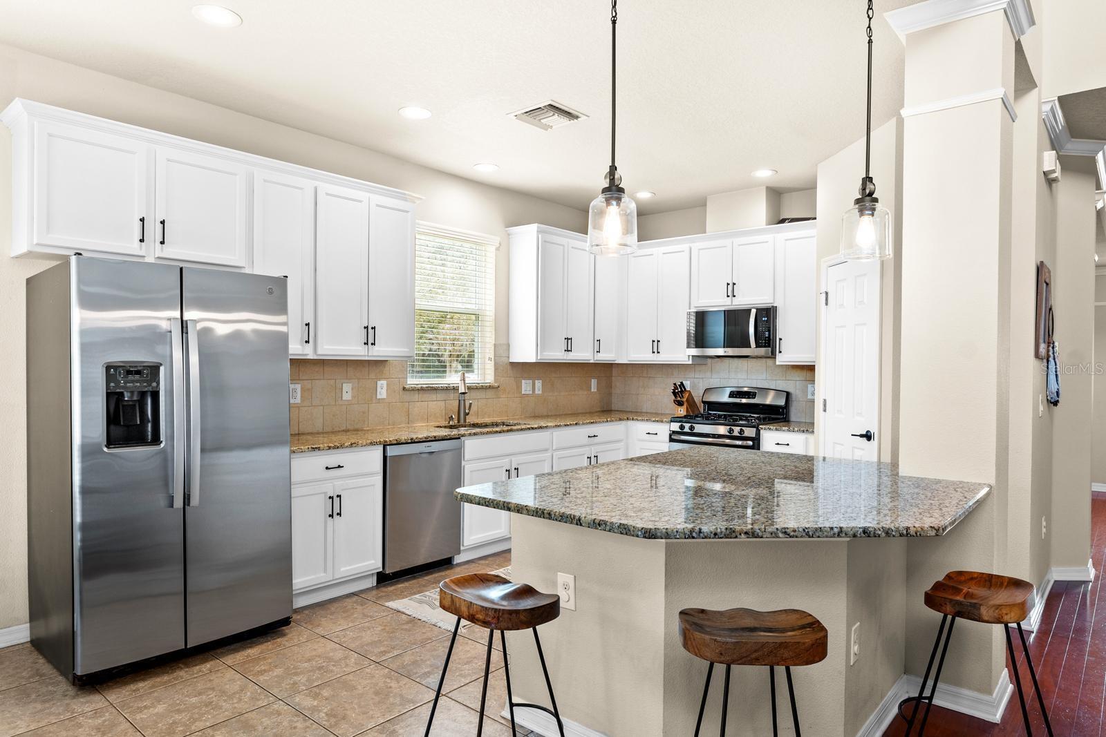 Image 12 of 36 For 15906 Starling Crossing Drive