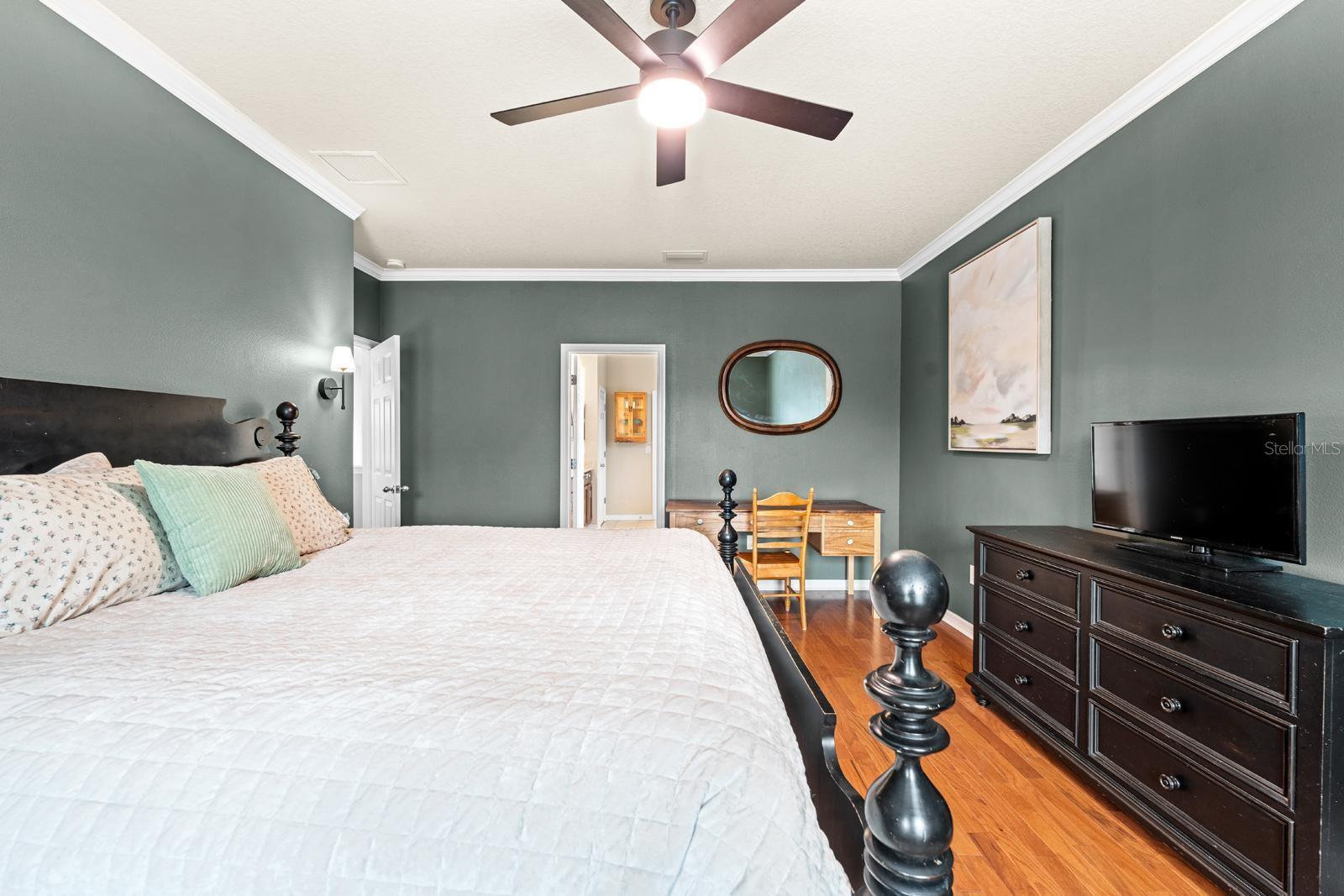 Image 14 of 36 For 15906 Starling Crossing Drive