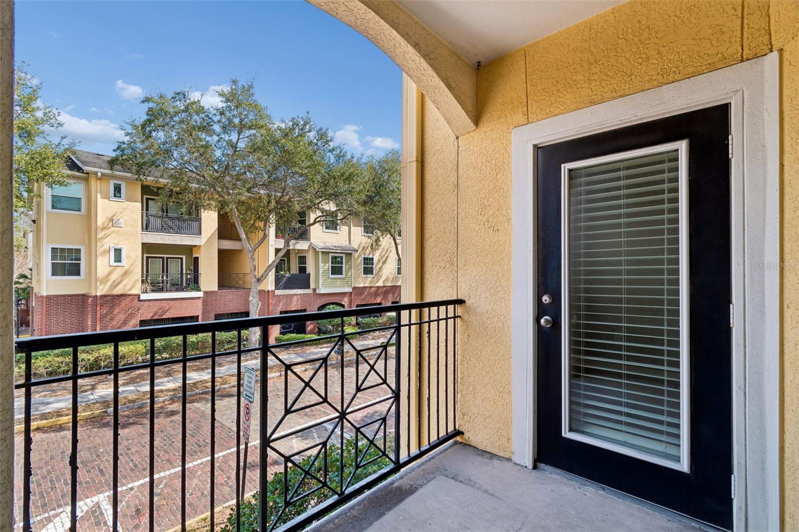 Image 32 of 83 For 1910 Palm Avenue 10205