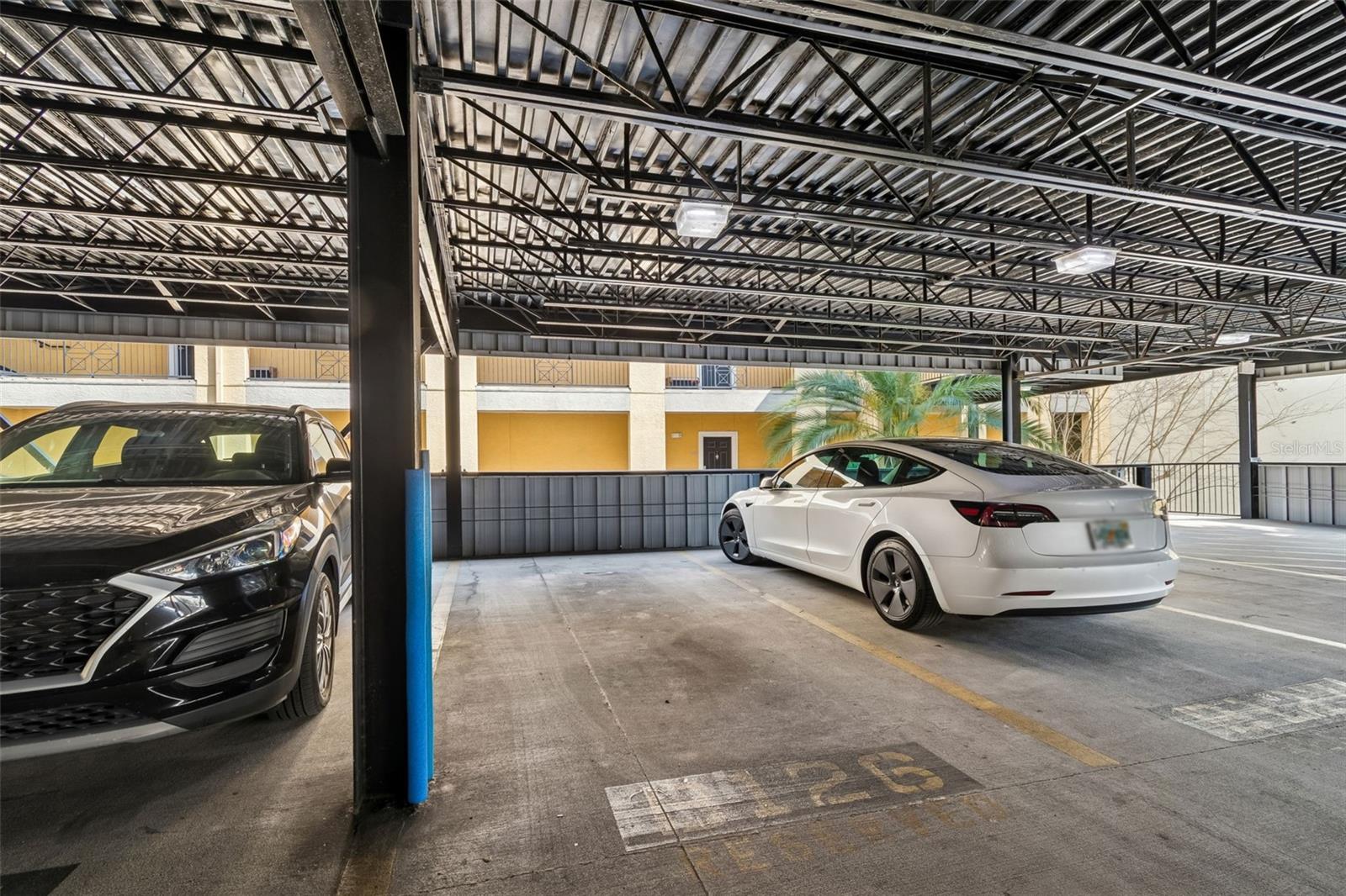 Image 34 of 83 For 1910 Palm Avenue 10205