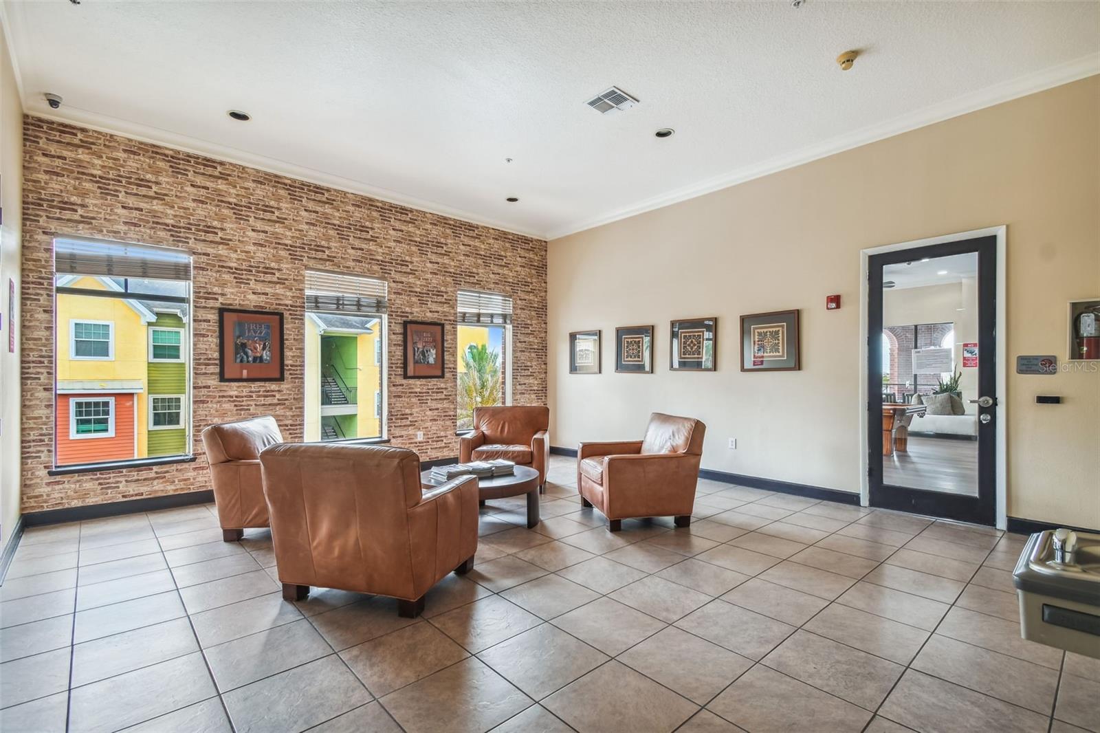 Image 43 of 83 For 1910 Palm Avenue 10205