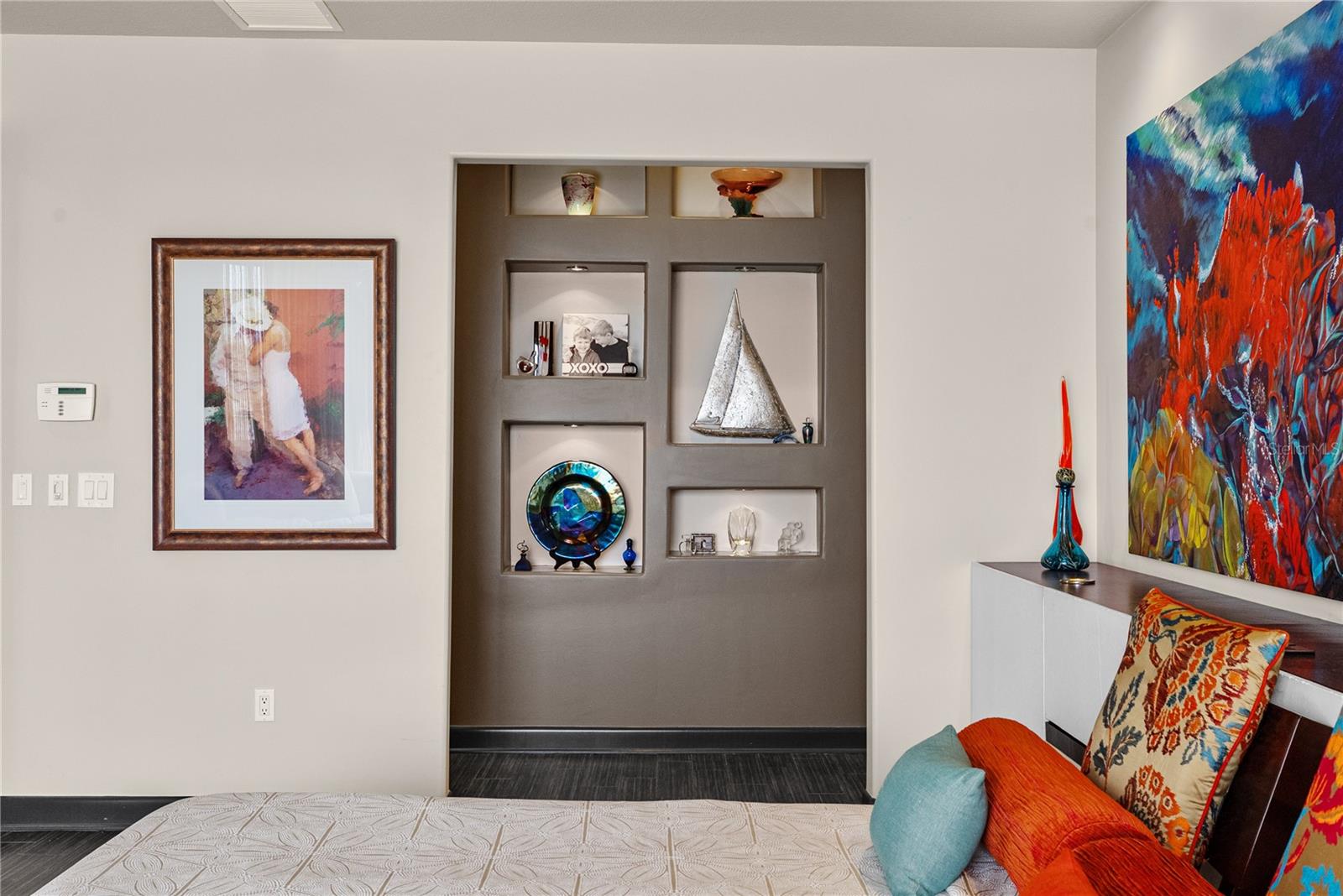 Image 27 of 74 For 40 Bayview Court S 3