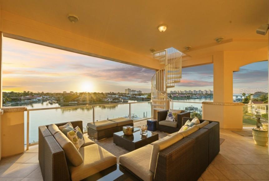 Image 48 of 74 For 40 Bayview Court S 3