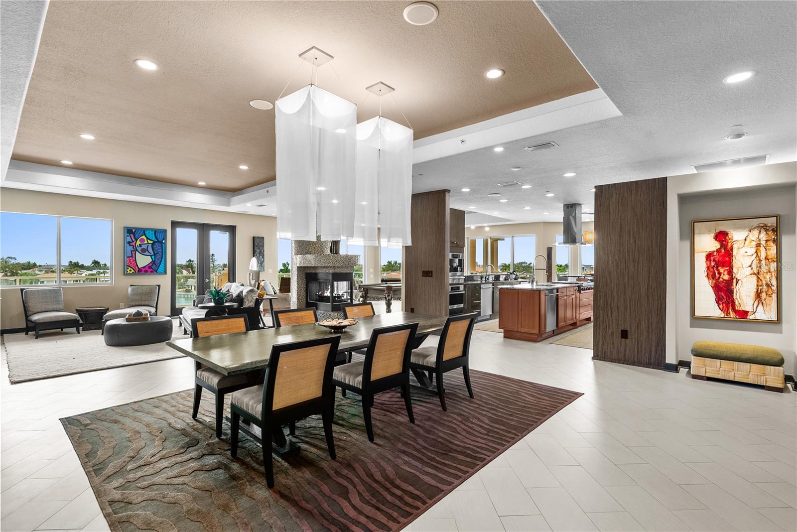 Image 6 of 74 For 40 Bayview Court S 3