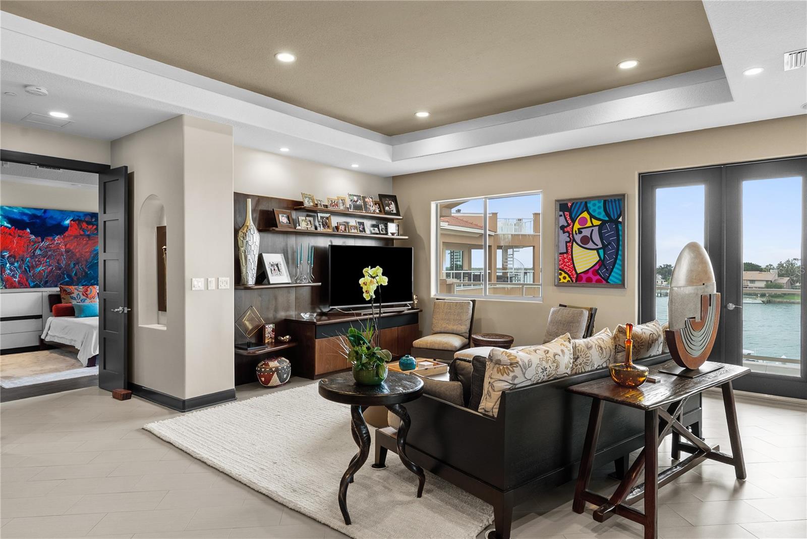 Image 7 of 74 For 40 Bayview Court S 3